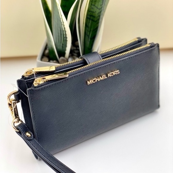 Michael Kors Wallet Wristlet Phone Case Black - Picture 1 of 8